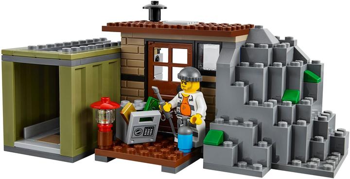 Actual product image LEGO City Crook Island (60131, LEGO City)
