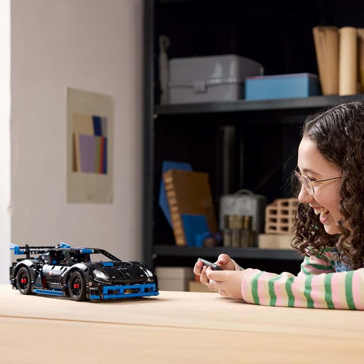 Actual product image LEGO Porsche GT4 (42176, LEGO Technic)