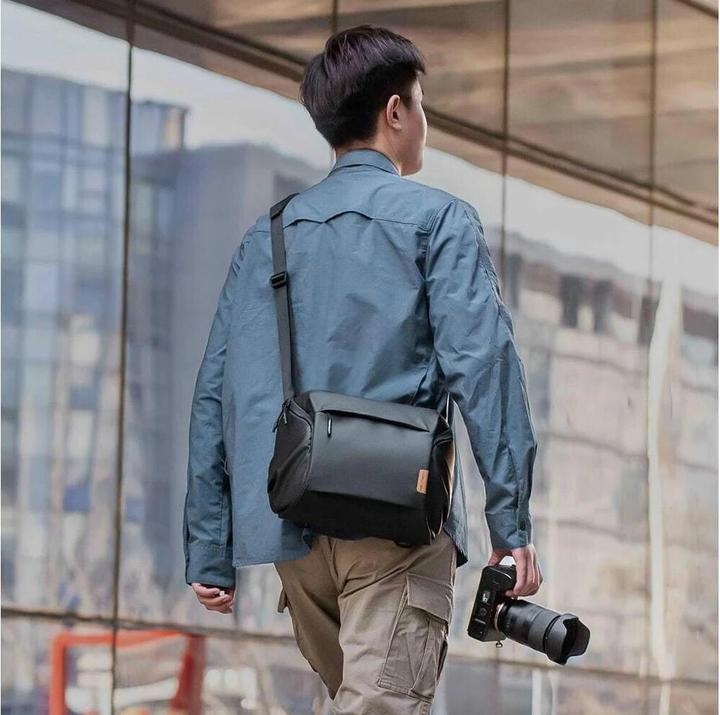 Actual product image Pgytech OneGo 10L shoulder bag (Obsidian Black) (Camera shoulder bag, 10 l)