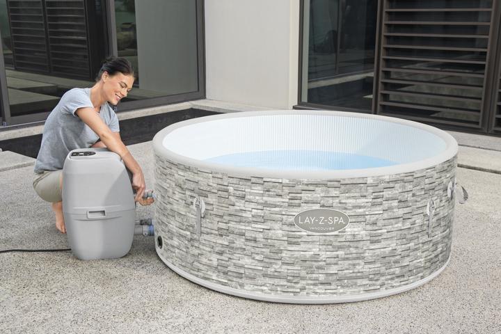 Actual product image Bestway Lay-Z-Spa® Vancouver AirJet Plus Hot Tub 5 Persons - 1.55m x 60cm (5 pers.)