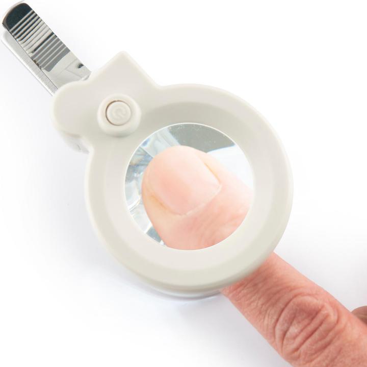 Produktbild InnovaGoods Nagelknipser mit LED-Licht, Lupe und Feile Clail