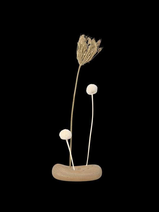Image du produit Ferm Living Vanitas Flower Stone (8 x 3,5 x 12 cm)