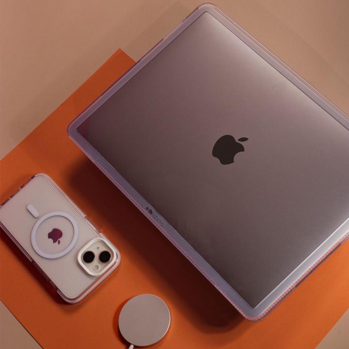 Actual product image tech21 Evo Tint (14", Apple)