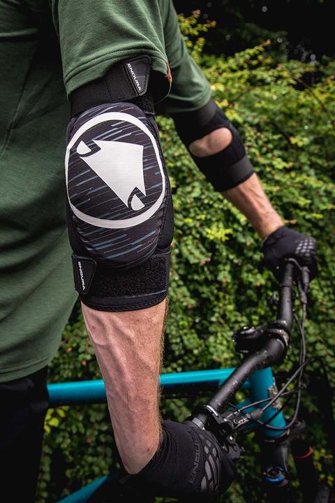 Image du produit Endura Protecteurs de coude SingleTrack II (M, Coudes, Modèle unique)