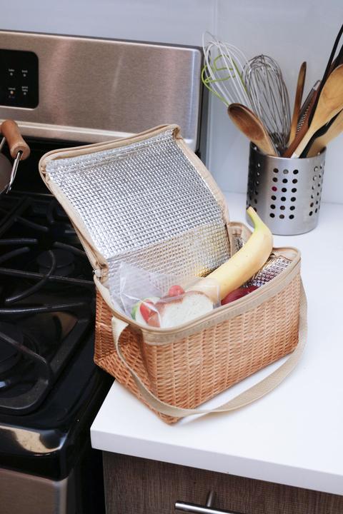 Immagine prodotto Kikkerland Scatola per alimenti in vimini