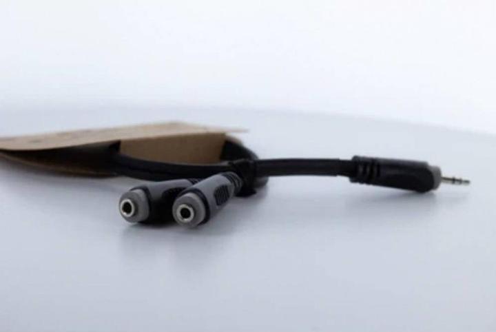 Actual product image Cordial 14883 Klinke Audio Y-Adapter (1x Klinkenstecker 3.5 mm - 2x Klinkenbuchs