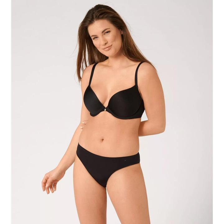 Actual product image Triumph Body Make-Up Essentials (44, Single pack)