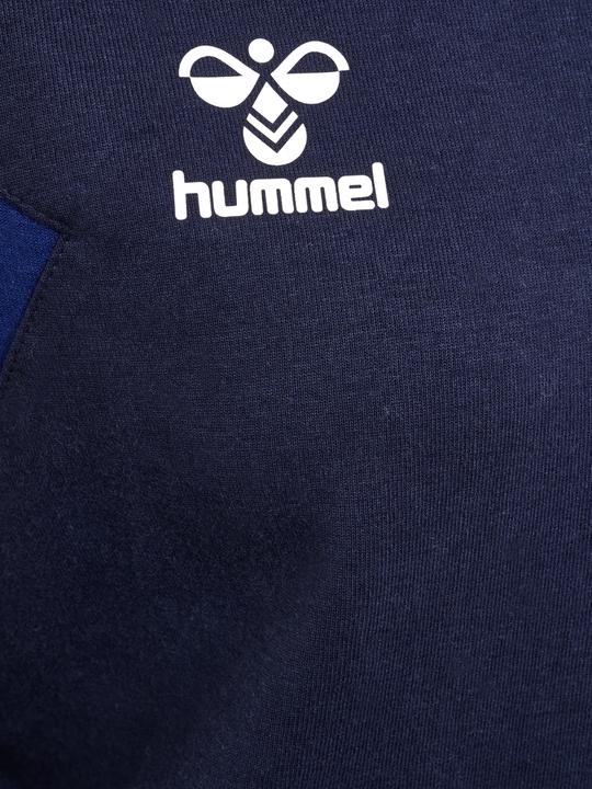 Actual product image hummel Hmltravel Sweat Hoodie Woman (M)