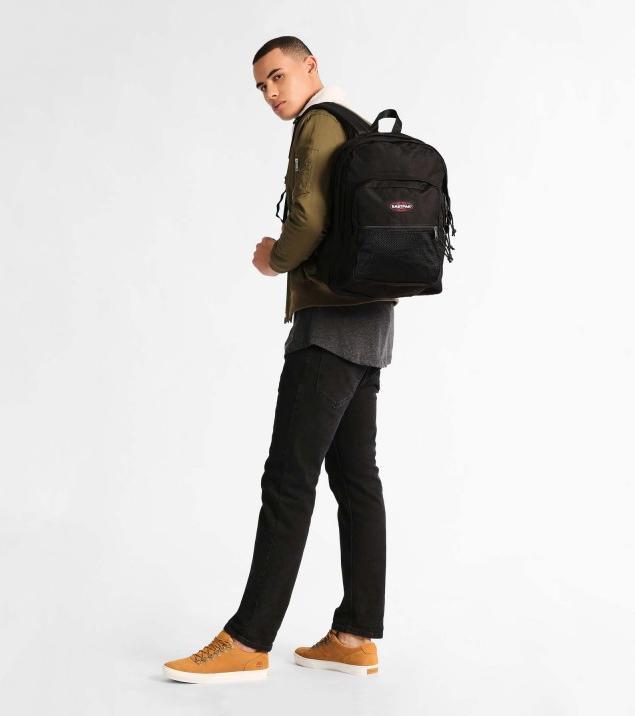 Actual product image Eastpak Pinnacle (38 l)