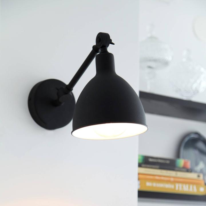 Image du produit By Rydens Bazar Mini lampe murale avec prise noire (E27)
