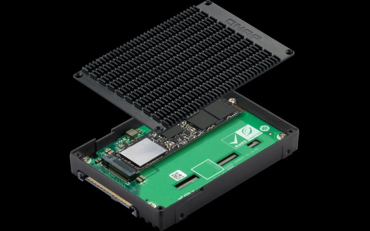 Actual product image QNAP U.2 NVMe to M.2 NVMe SSD PCIe Gen4 adapter