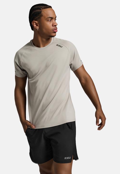 Actual product image 2XU Aero Tee (M)