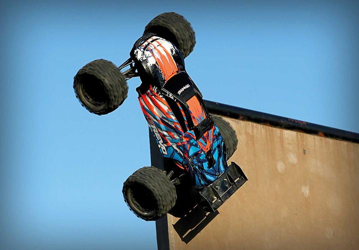 Image du produit Traxxas E-Revo 2.0 Vxl Tqi 4wd Artr (Presque prêt à être conduite)
