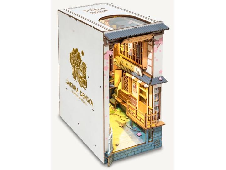 Actual product image Robotime Sakura Densya (340 pieces)