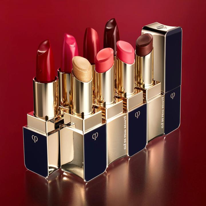 Actual product image Clé De Peau Lipstick Shine No. 217 (217 - Go Getter Grape)