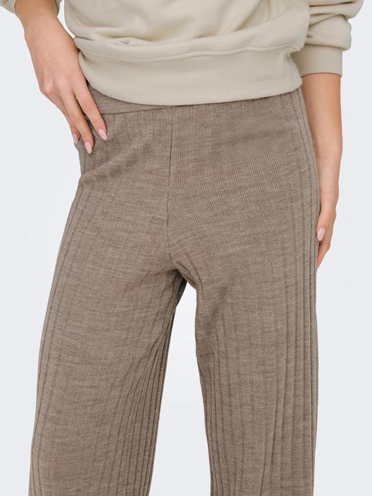 Immagine prodotto Only ONLTESSA Locker geschnitten Hose mit weitem Beinschnitt Hose mit weitem Beinschnitt (32)