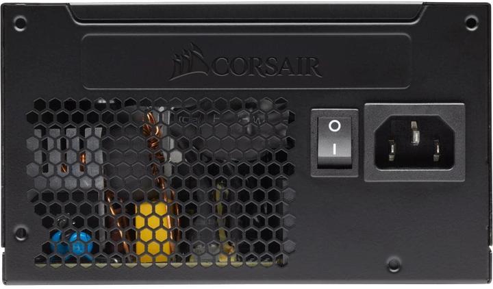 Actual product image Corsair CV650 (650 W)