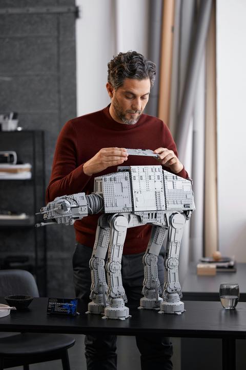 Produktbild LEGO AT-AT (75313, LEGO Star Wars, LEGO Seltene Sets)