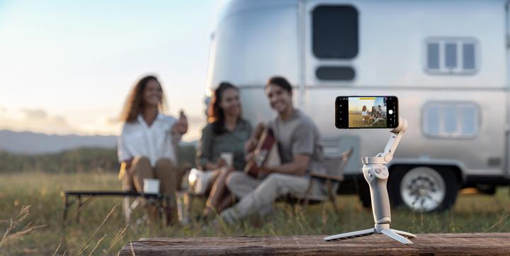 Actual product image DJI OM 4 - Osmo Mobile 4 smartphone gimbal (0.23 kg)