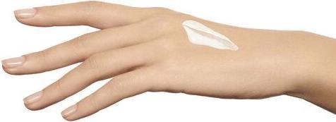 Immagine prodotto Clarins Milky Boost 01 Milky Cream (N. 03 - Anacardi lattiginosi)