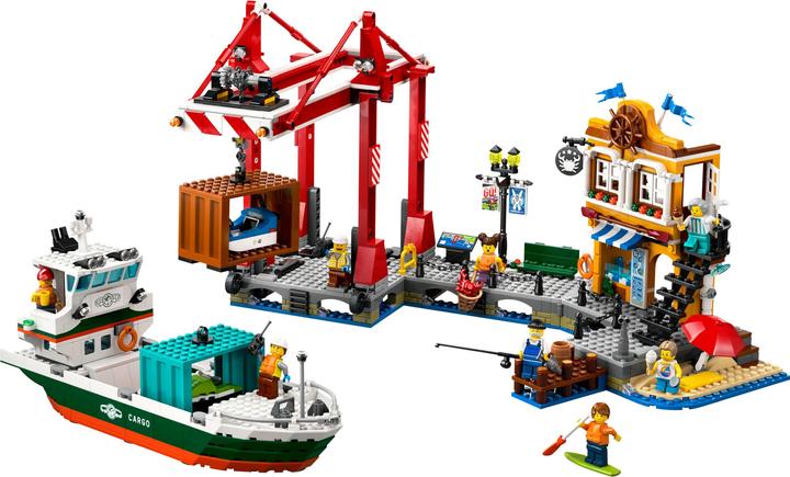 Actual product image LEGO 60422 Harbour with cargo ship (60422, LEGO City)
