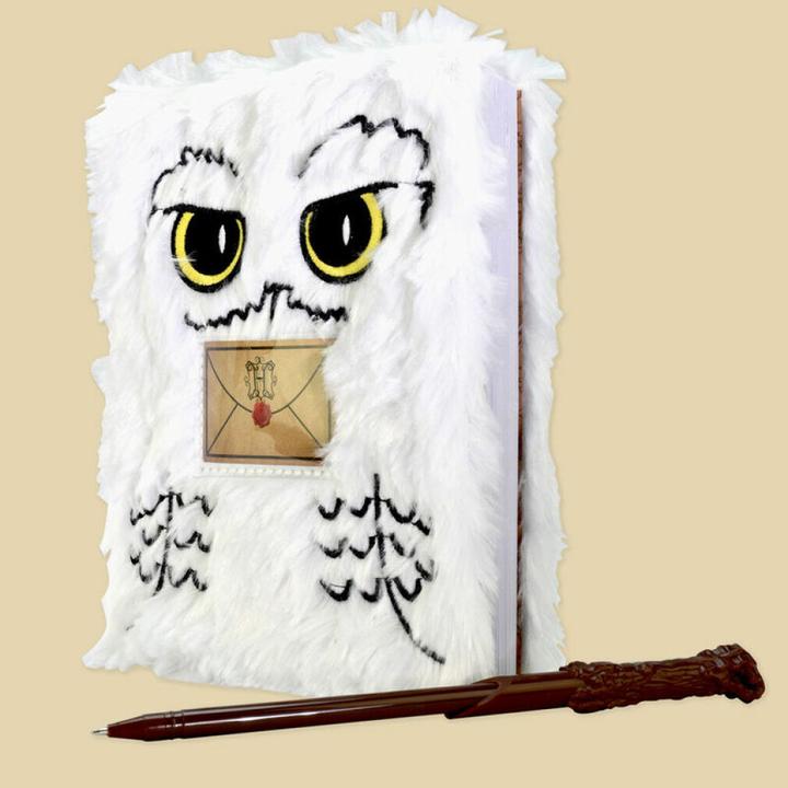 Produktbild Blue Sky Harry Potter: Hedwig Plush A5 Notebook and Pen (A5, Liniert)