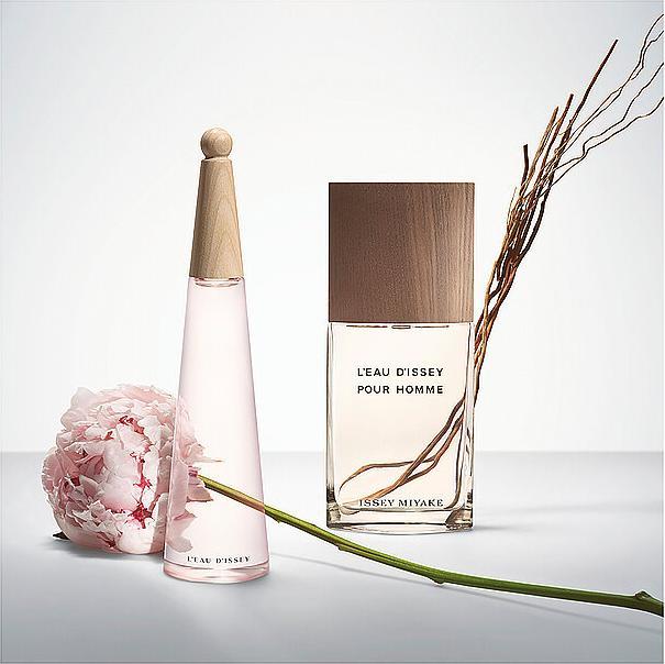 Actual product image Issey Miyake L'Eau d'Issey Pivoine Eau de Toilette Intense 100ml (Eau de toilette, 100 ml)