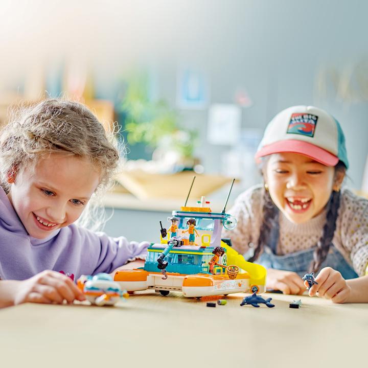 Actual product image LEGO Sea rescue boat (41734, LEGO Friends)