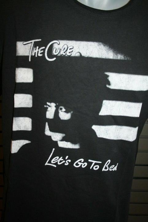 Produktbild Amplified Let's Go To Bed TShirt (XS)