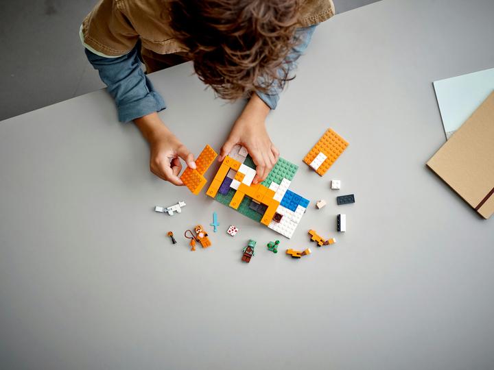 Produktbild LEGO Die Fuchs-Lodge (21178, LEGO Minecraft)