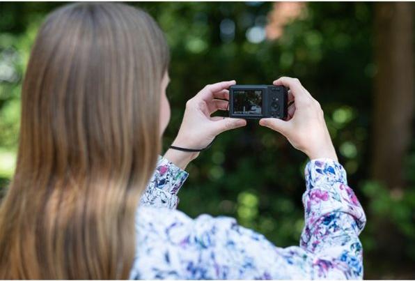 Actual product image Rollei Compactline Pocket Black (50 Mpx)