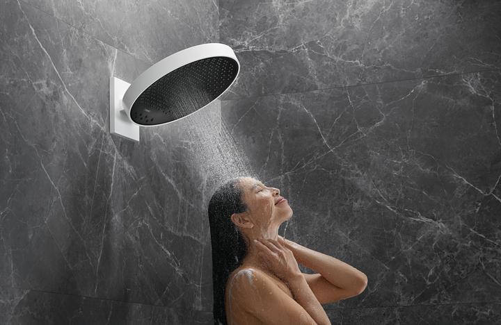 Produktbild hansgrohe Rainfinity 3jet Kopfbrause mit Brausearm : Farbe - Matt White (3 Strahlarten, 28.10 l/min)