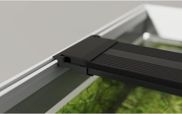 Actual product image Chihiros Universal WRGB 550 aquarium light incl. controller (LED module, 28 W)