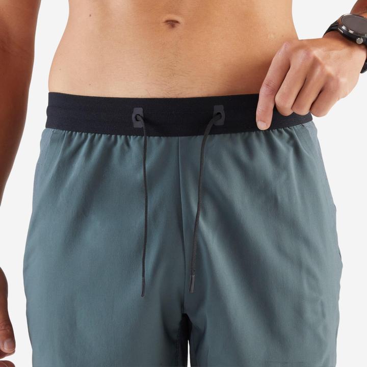 Immagine prodotto Kiprun Laufshorts Herren - Run 500 Dry dunkelgrün/grau (XL)