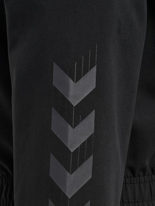 Actual product image hummel Hmltravel Woven Jacket Woman (XXL)