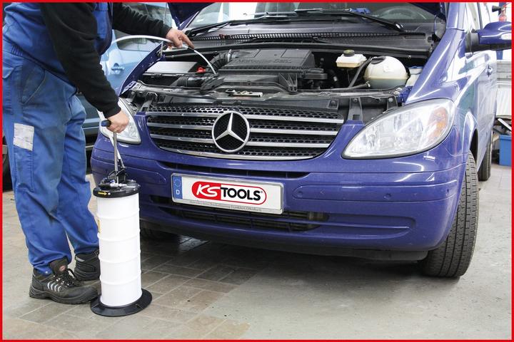 Actual product image KS Tools Vacuum fluid extractor suction pump 9.5 litre included 4 hoses