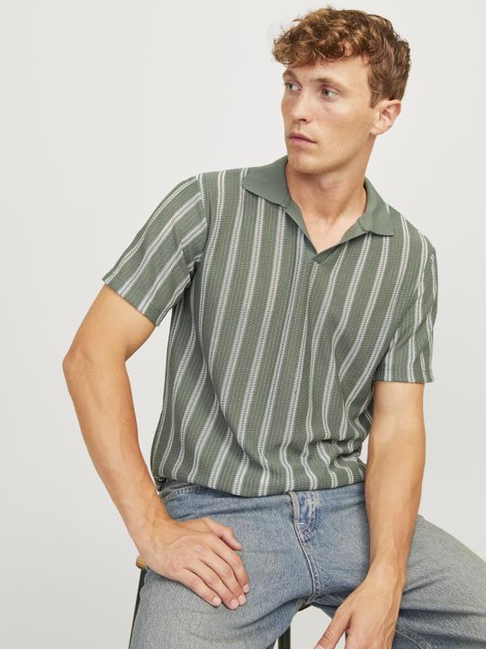 Produktbild Jack & Jones Gestreift Resort Kragen T-shirt T-shirt (S)