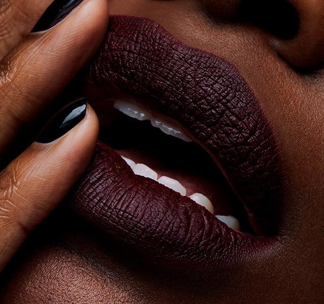 Actual product image MAC Cosmetics Retro Matte Liquid Lipcolour (High drama)