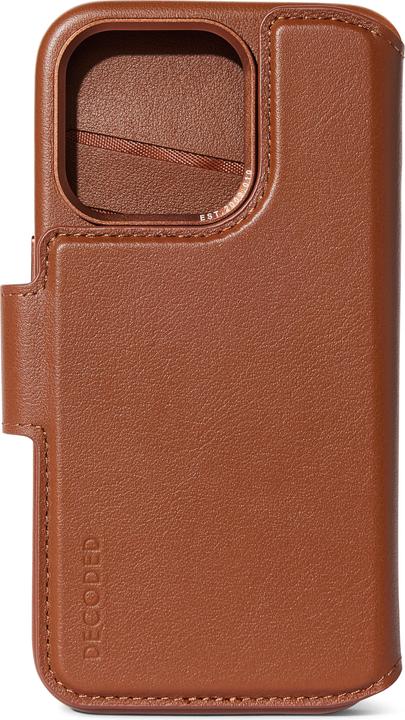 Actual product image Decoded Detachable MagSafe Leather Wallet (Apple iPhone 15)