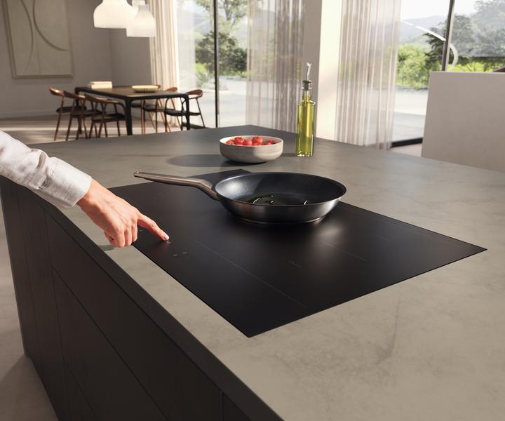 Produktbild Miele KM 7576 FL 125 Gala Ed