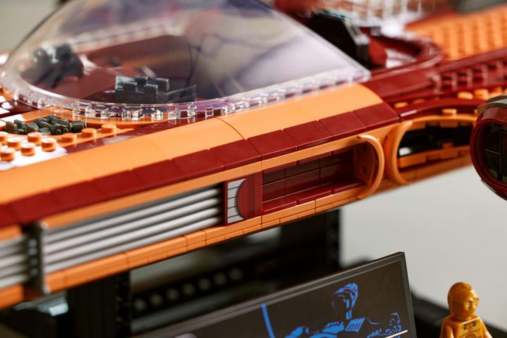 Actual product image LEGO Star Wars - Luke Skywalker's Landspeeder (75341, LEGO Rare Sets)