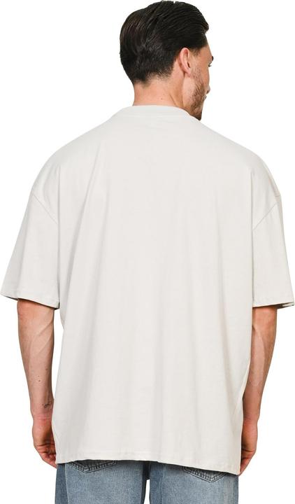 Produktbild Casual Classics TShirt Verlängerter Ausschnitt (XL)