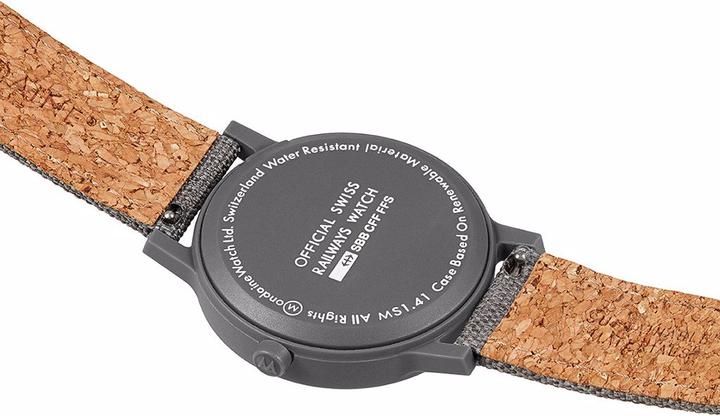 Image du produit Mondaine Essence Shades of Grey (Montre analogique, Swiss Made, 41 mm)