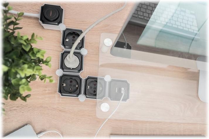 Produktbild Digitus Flexible 4-fach Steckdosenleiste mit 2 USB-Anschlüssen & Schalter (4 x, CEE 7/3, 1.60 m)