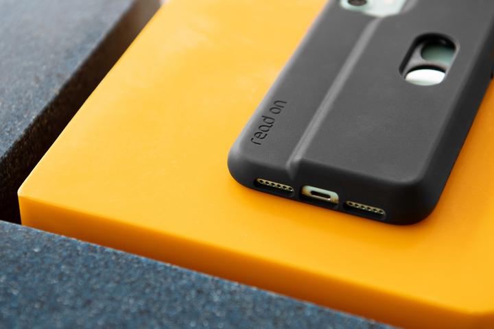 Actual product image read on Case with reading glasses +2,5 (Apple iPhone XR, Apple iPhone 11)
