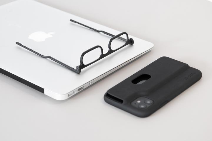 Actual product image read on Case with reading glasses +2,5 (Apple iPhone XR, Apple iPhone 11)