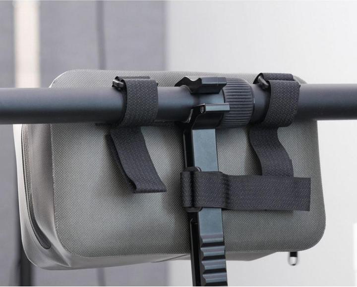 Image du produit OEM Bicycle accessory Handlebar bag for bike / scooter waterproof with zipper FSBFB-674 blue