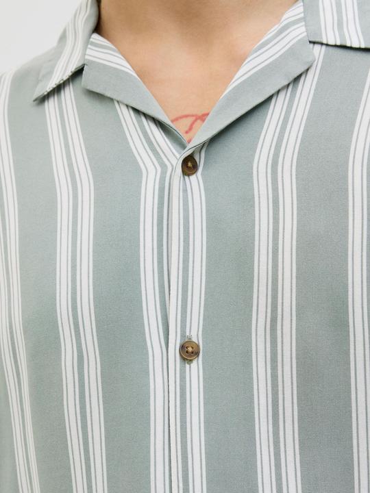 Image du produit Jack & Jones Jjejeff Stripe Resort Shirt Ss Sn (XXL)