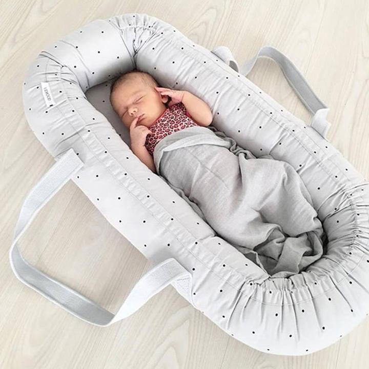 Actual product image Liewood nest Gro Classic Dot Dumbo Grey