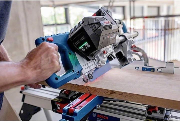 Produktbild Bosch Professional GCM 18V-216 DC